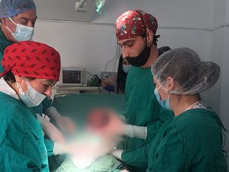 Бебе се роди с антитела срещу COVID в МБАЛ-Пазарджик