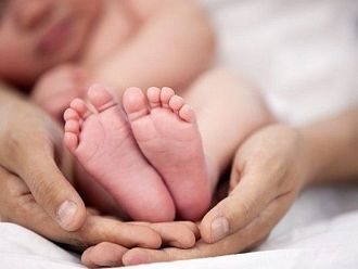 По-малко родени деца и повече починали за първите три месеца на година