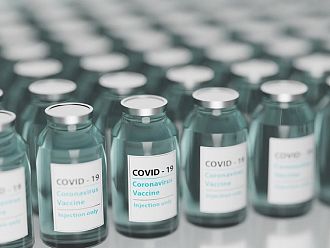 България е получила 8 363 070 ваксини срещу COVID през 2021 г., поставени са 3 692 051 