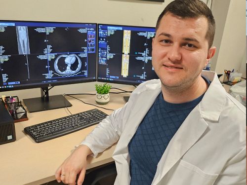 Д-р Делян Мерсинков: Интервенционалната рентгенология ме привлече с възможността за едновременна диагностика и минималноинвазивно лечение