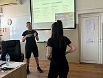 Медсестра от МБАЛ – Пазарджик разговаря с ученици за вредата от наркотиците