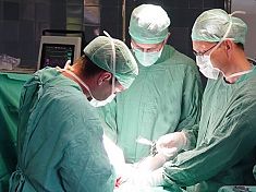 Две бъбречни трансплантации, едната – уникална за страната, направиха в „Лозенец“