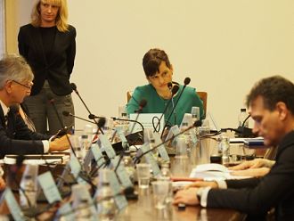 Здравната комисия прие компромисно промените в Закона за съсловната организация на магистър-фармацевтите