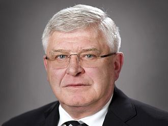 Кирил Ананиев: Родителите на деца с онкозаболявания няма да се занимават повече с документи