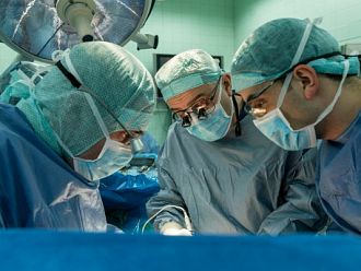 Близо 16 000 операции повече са били извършени през 2018 г