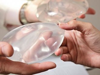 Брекзит създаде нов гигант в козметичната хирургия