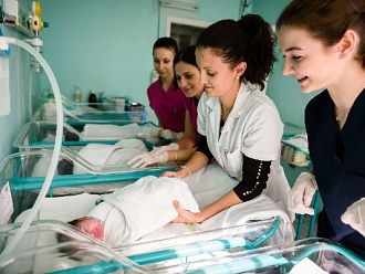 МУ-Варна обяви допълнителен прием за акушерки