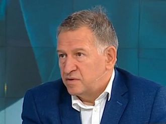 По-добре е всички болници да станат частни, защото така ще се управляват по-добре