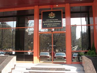 Сметната палата: Само НЗОК плаща на НАП за събирането на здравните вноски