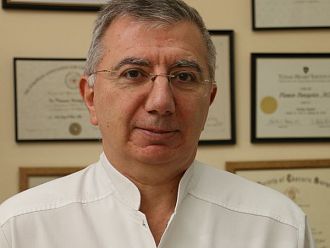 Проф. д-р Пламен Панайотов е „Лекар на годината 2019“