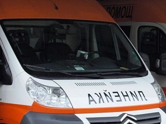 Нападнаха служителка на Спешна помощ в Петрич