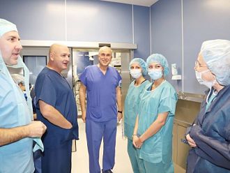 Трансплантираха черен дроб на 46-годишен мъж във ВМА