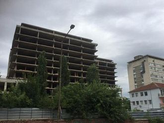 Бетонът на детската болница е с такъв клас по якост на натиск, с какъвто е произведен