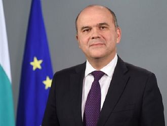 Бисер Петков подаде оставка по искане на премиера Борисов