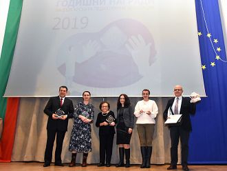 Zdrave.net с награда за принос в здравеопазването от Българската педиатрична асоциация