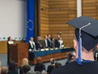 340 абсолвенти от Факултета по обществено здраве на МУ-София получиха своите дипломи