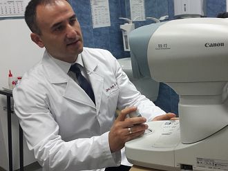 Доц. Александър Оскар: Детската офталмология избра мен