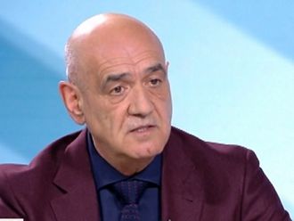 В системата трябва да влязат млади хора и да решат проблемите, които ние не успяхме