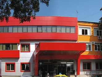 Двама лекари от КОЦ - Русе напускат заради обществен натиск