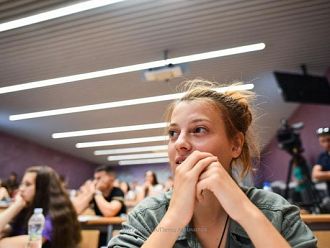 Университетската франкофонска агенция обяви стажантски стипендии