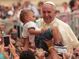 Папа Франциск се обяви срещу насилието над медици
