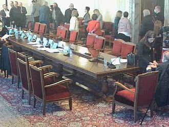 Медик, който откаже да лекува по време на епидемия, се наказва с пробация