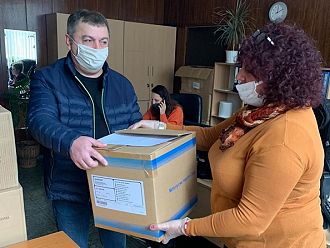 Четвърта МБАЛ-София получи защитни средства от кампанията