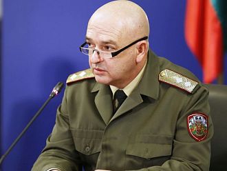 Нови трима медици заразени с COVID-19