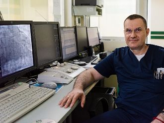 Доц. Добрин Василев: COVID-19 е букет от вируси, траен имунитет е възможно да не може да се изгради