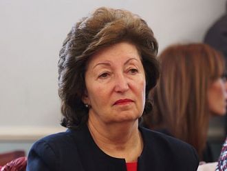 30 000 медсестри не достигат у нас