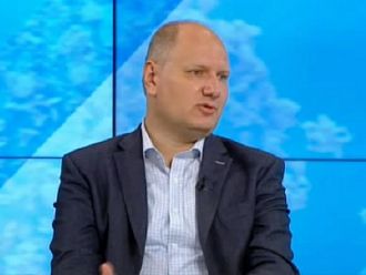 Доц. Шиваров: Не е ясно доколко антителата срещу COVID имат протективно действие