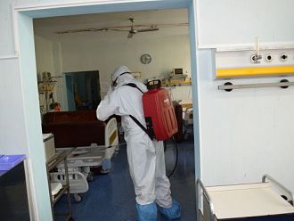 Екип на ВМА извърши дезинфекция на Отделението по анестезиология в МБАЛ-Пазарджик