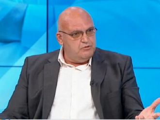 Д-р Брънзалов: Стотина нови случая на вируса на ден са нищо в сравнение с 200-300 декомпенсирани диабета