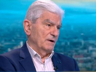 Акад. Петрунов: Популационният имунитет, който се мъчим да създадем, не е толкова висок