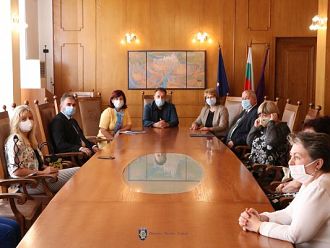 Кметът на Търново поиска специалност „Медицина“ във филиала на МУ-Варна