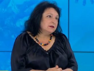 Доц. Николаева: Вирусът не отслабва, расте броят на хората на апаратна вентилация