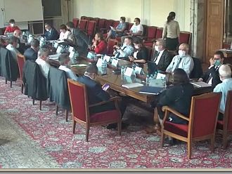 Депутатите гласуваха създаването на Национална аптечна карта