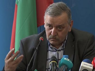 Проф. Кантарджиев: Системата изключва възможността един пациент с 4-5 положителни проби да бъде регистриран като нов