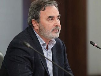 Д-р Кунчев: Оставете ни да работим, ако не се справим, сменяте щаба и правите каквото искате