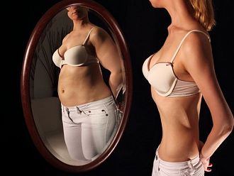 Учени алармират за рязък скок на анорексия при деца по време на пандемията COVID-19