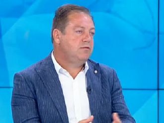 Д-р Маджаров: Не е морално само част от лекарите на първа линия да получават увеличение на заплатите