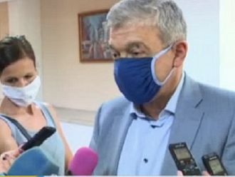 Търсят се лекари и сестри за COVID-отделенията в Благоевград