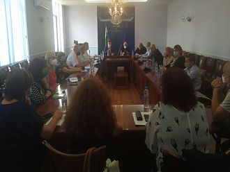 Всички пациенти с COVID в София ще минават през Координационен център в Инфекциозна болница