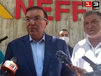 Министърът: Няма медицинска сестра в УМБАЛ Канев, която да получава по-малко от 1000 лв. чисто