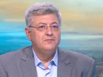 Доц. Буланов: Рисковете за персонала от COVID са неимоверни, независимо от предпазните средства