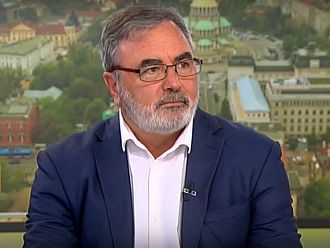 Доц. Кунчев: Очакват се комбинирани тестове за доказване на COVID-19 и грипни вируси