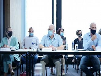 Предизвикателствата пред здравната система - финансирането и липсата на кадри