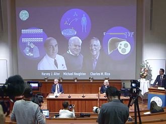 Откривателите на вируса на хепатит С с Нобелова награда за медицина 2020