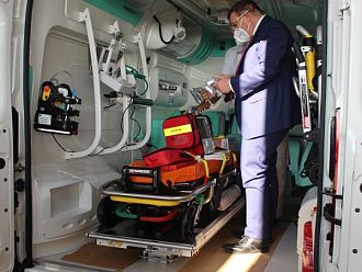 ЦСМП получават 28 оборудвани линейки 4х4 по проекта за Спешна помощ