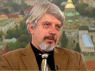 Проф. Витанов: Над 2000 случая на ден са сериозна тежест за здравната система